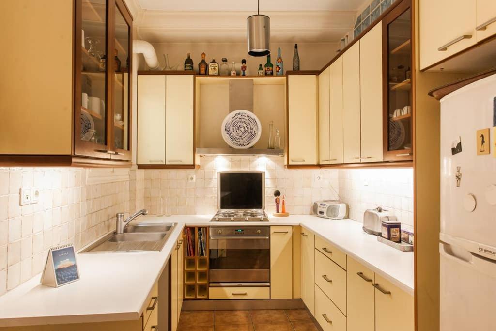Mid Century 3 Bdr City Centre Townhouse Athens Exterior photo