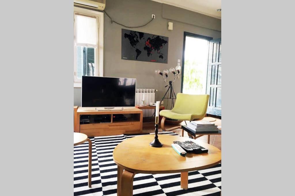 Mid Century 3 Bdr City Centre Townhouse Athens Exterior photo
