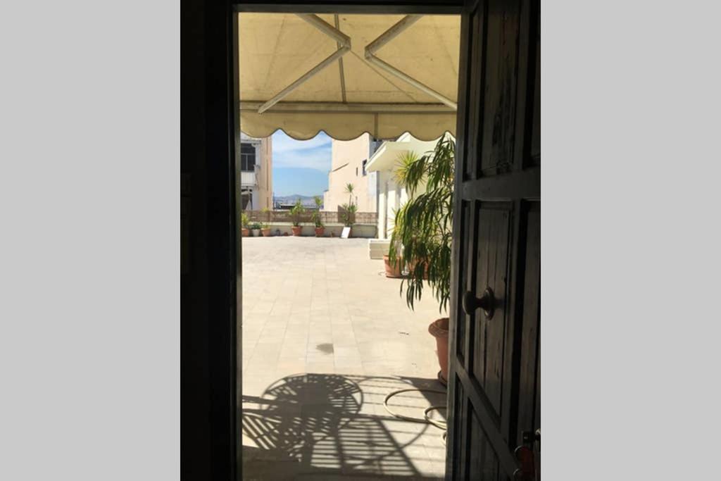 Mid Century 3 Bdr City Centre Townhouse Athens Exterior photo